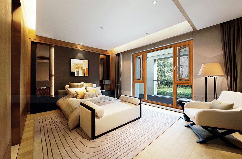 伊盾系統(tǒng)門窗，給你一個(gè)安全、健康、安靜的家居生活環(huán)境！